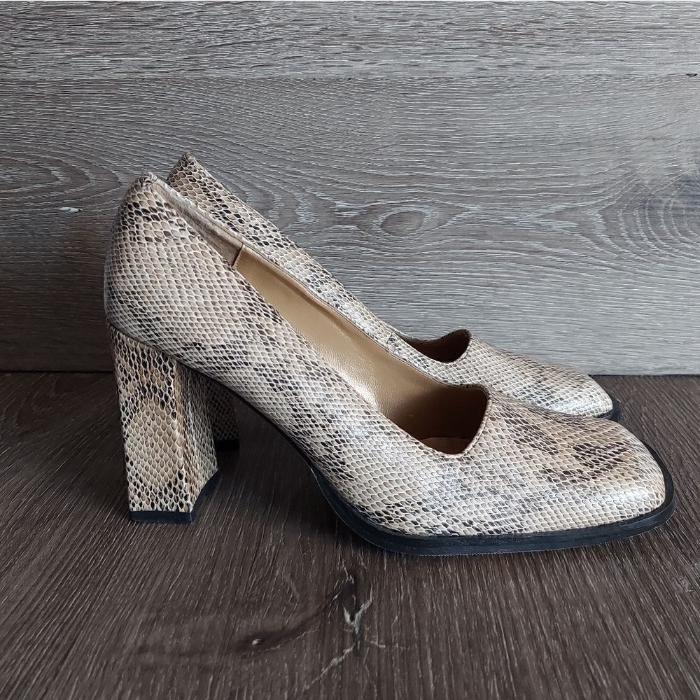 Transit Vintage 90’s Square Toe Block Heel Snake Skin Shoe Size 7.5